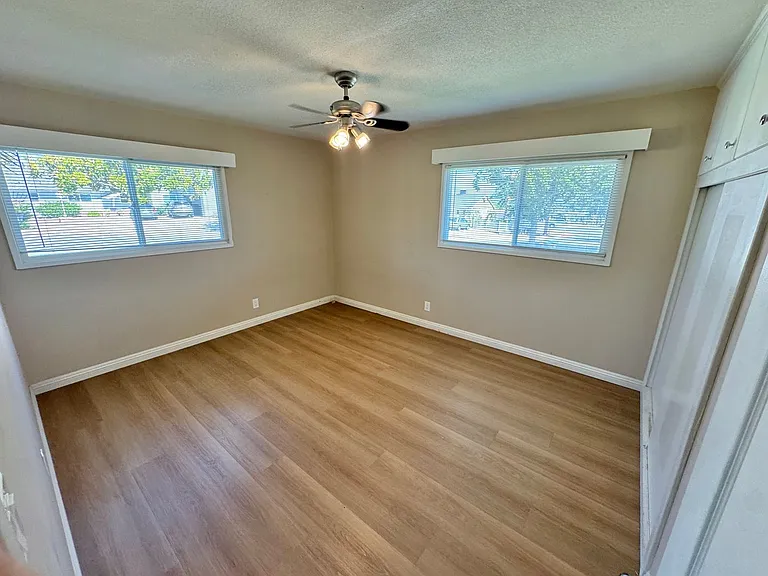 1209 N Riedel Ave — Photo 18