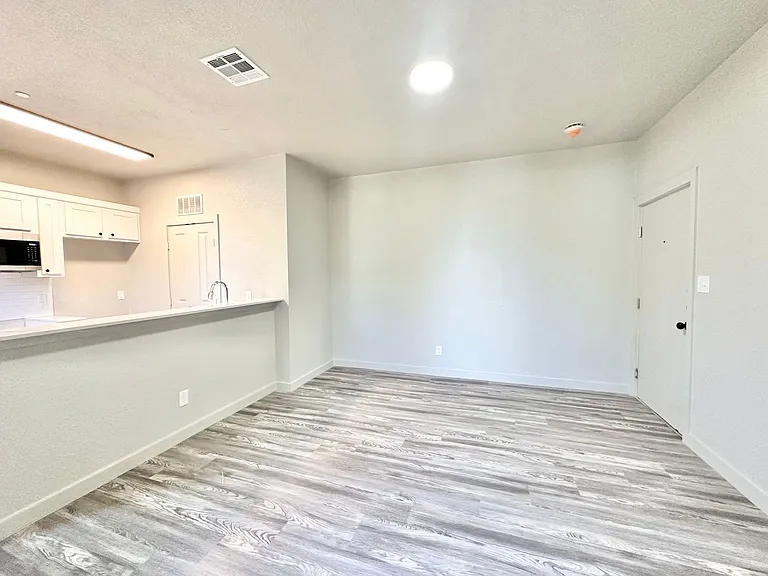 1600 Scripture St — Photo 29