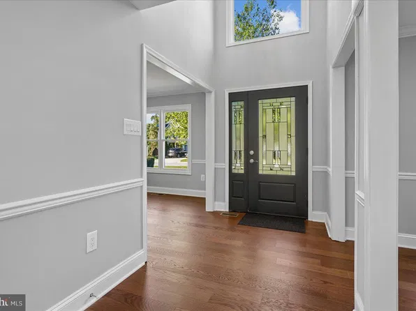 8210 Birdsong Dr, Fort Washington, MD 20744