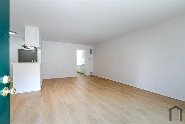12550 Pacific Ave #5 — Photo 1