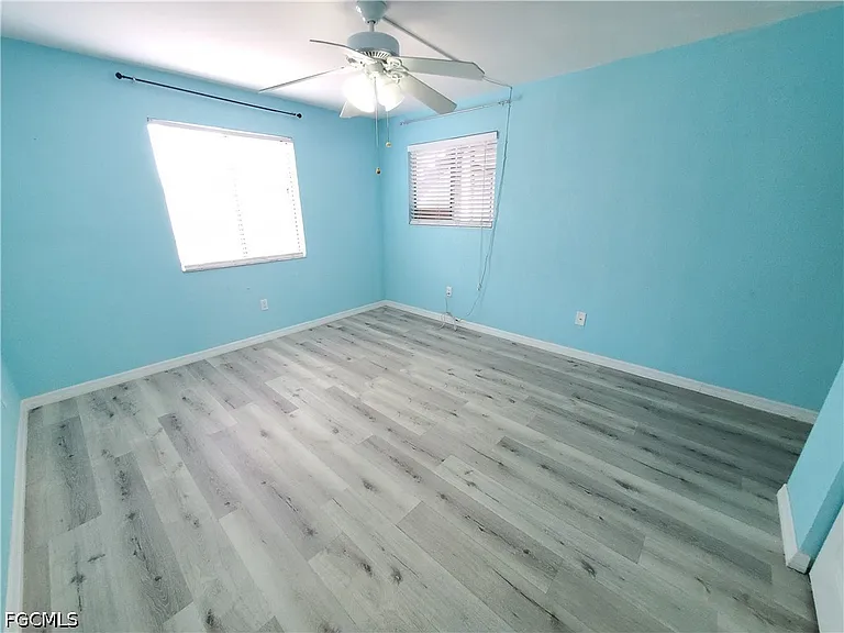 1055 Palm Ave #214 — Photo 32