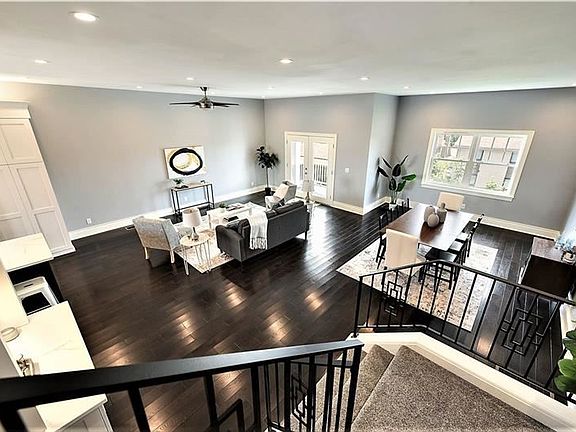 3rd image of LOT 1 Broadway Ave #2712
