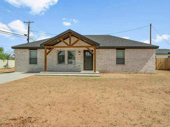 704 11th St, Abernathy, TX 79311
