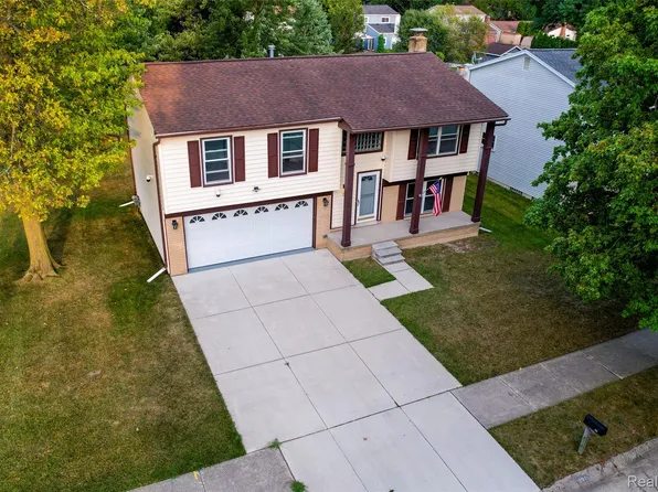201 Charterhouse Dr, Canton, MI 48188