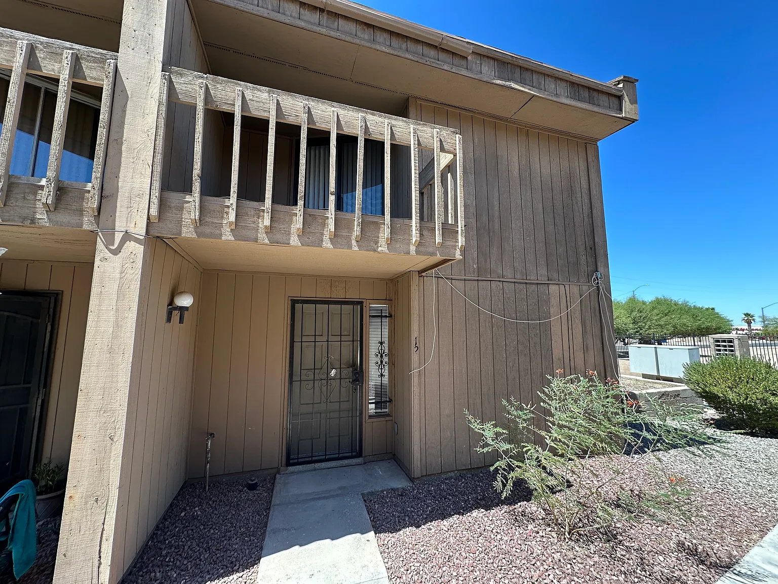 2 Bed, 1.5 Bath Rental in Yuma, AZ! — Photo 1