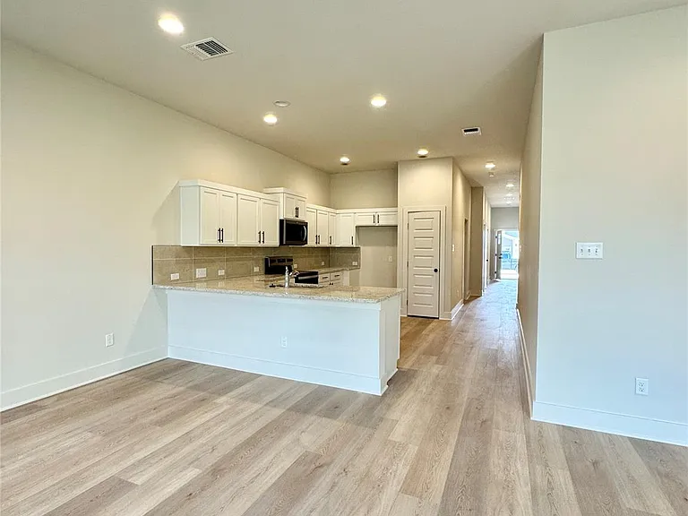 108 Zayd Ct #B — Photo 9