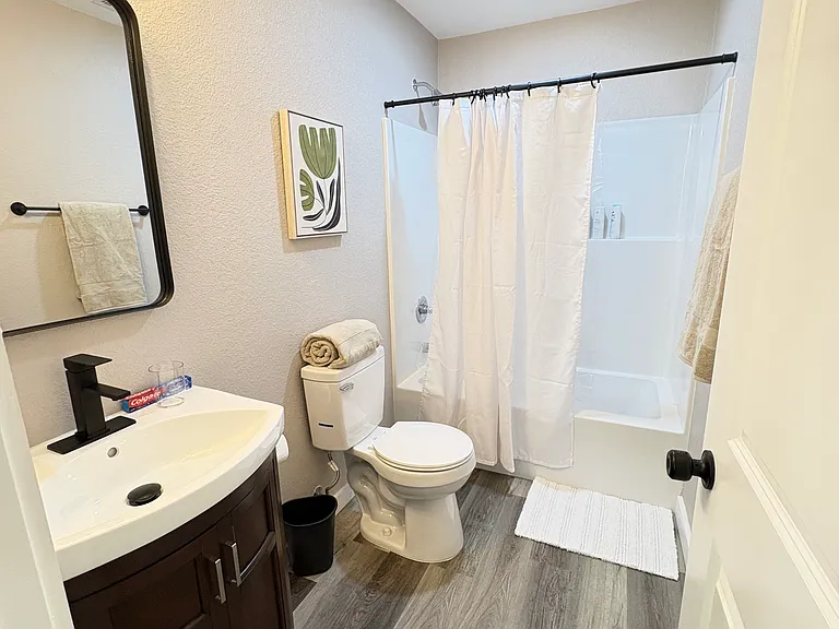 2020 Bagby Ave #A — Photo 18