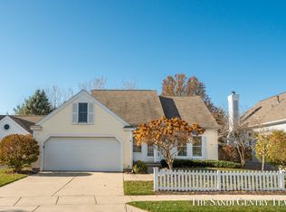 17878 Woodcreek Ln, Spring Lake, MI 49456