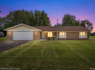 26771 Reaume St, Woodhaven, MI 48183