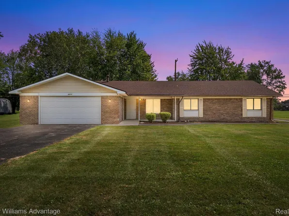 26771 Reaume St, Woodhaven, MI 48183