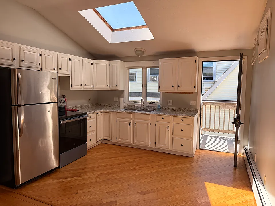 527 Cumberland Ave #3