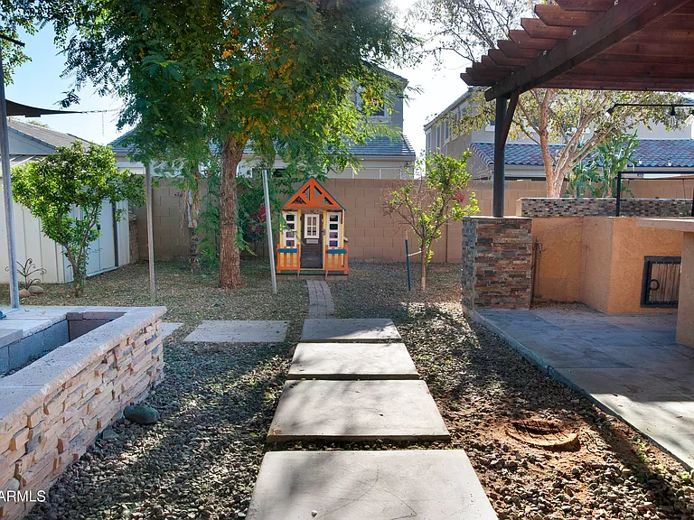 42275 W Calle St — Photo 17