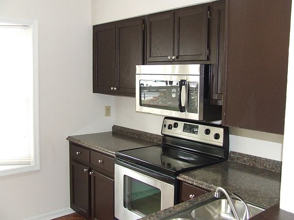 3rd image of 317 C E Montcastle Dr