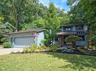 35985 Timber Ridge Ln, Willoughby, OH 44094