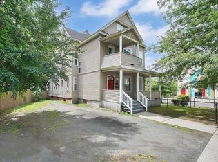 1614 Dwight St, Springfield, MA 01107