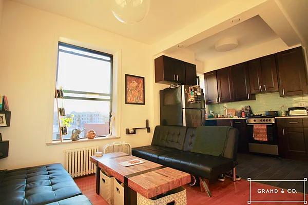 Rented by Grand & Co. | media 15