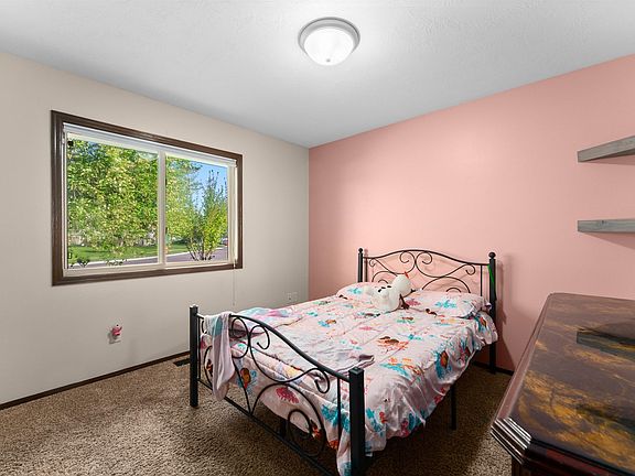 5th image of 6045 W Jordan Ct