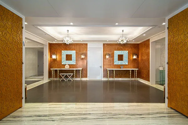 Sold by BLU Real Estate | media 10