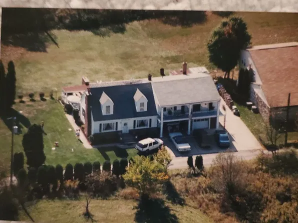 139 McCarty Ln, East Freedom, PA 16637