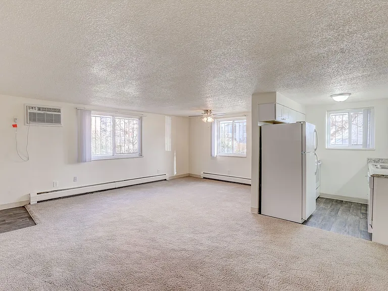 Allison Court Apartments — Photo 26