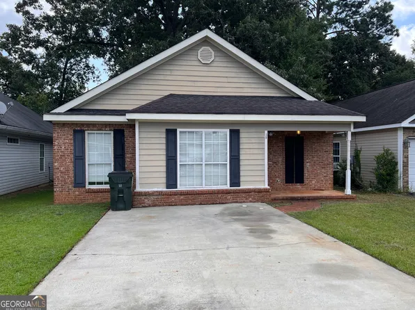 129 Rolling Woods Cir, Warner Robins, GA 31088