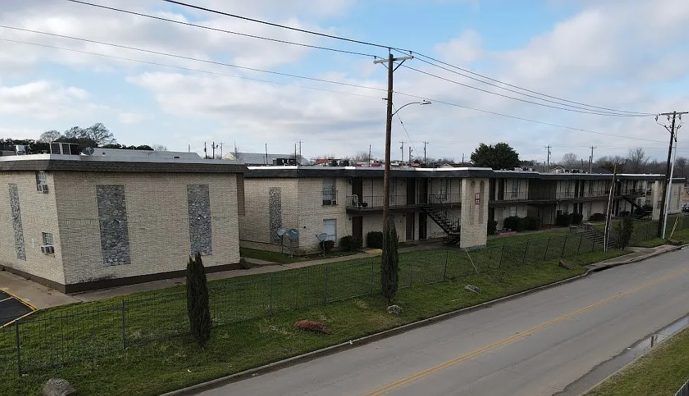 Fortune Square Apartments — Photo 2
