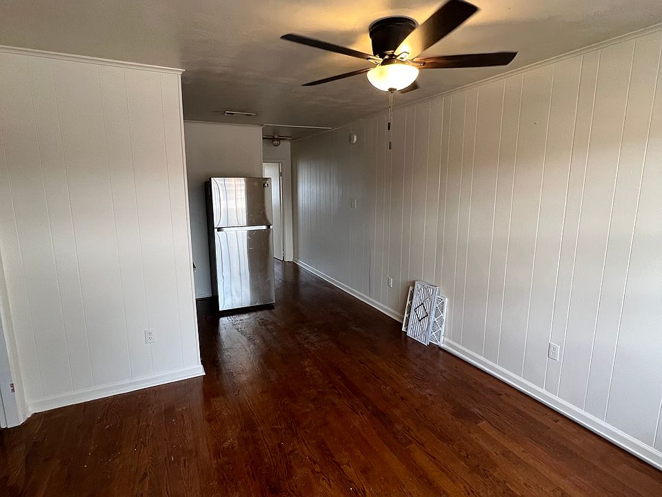 1st image of 20 Hickory Ave APT F