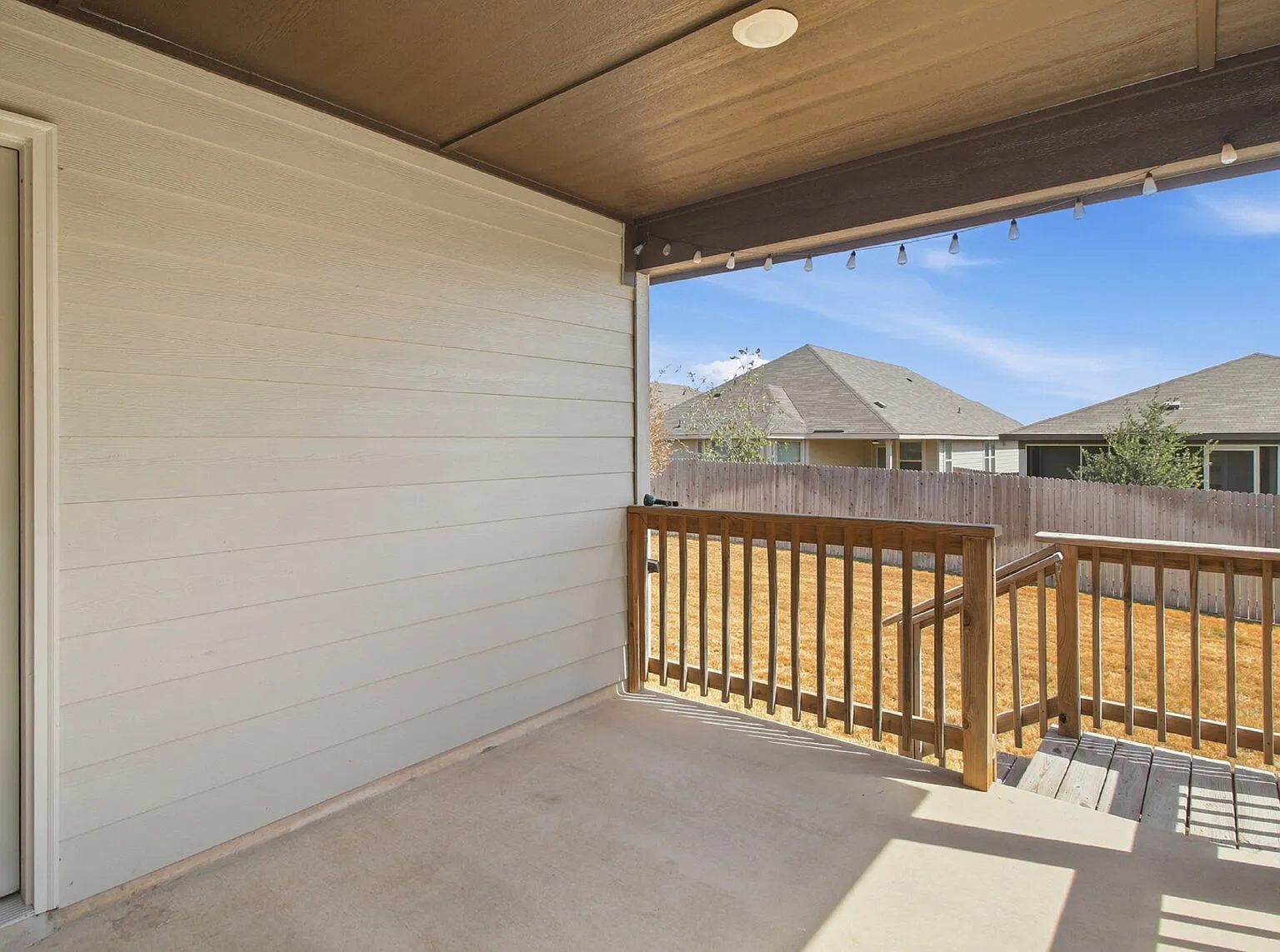 4 bed, 2.0 bath, 1776 sqft, $2,275 — Photo 3