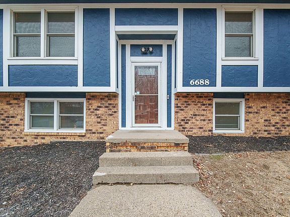2nd image of 6688 NW 51st St