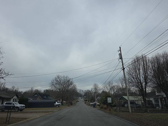 5th image of 625 Doane Dr