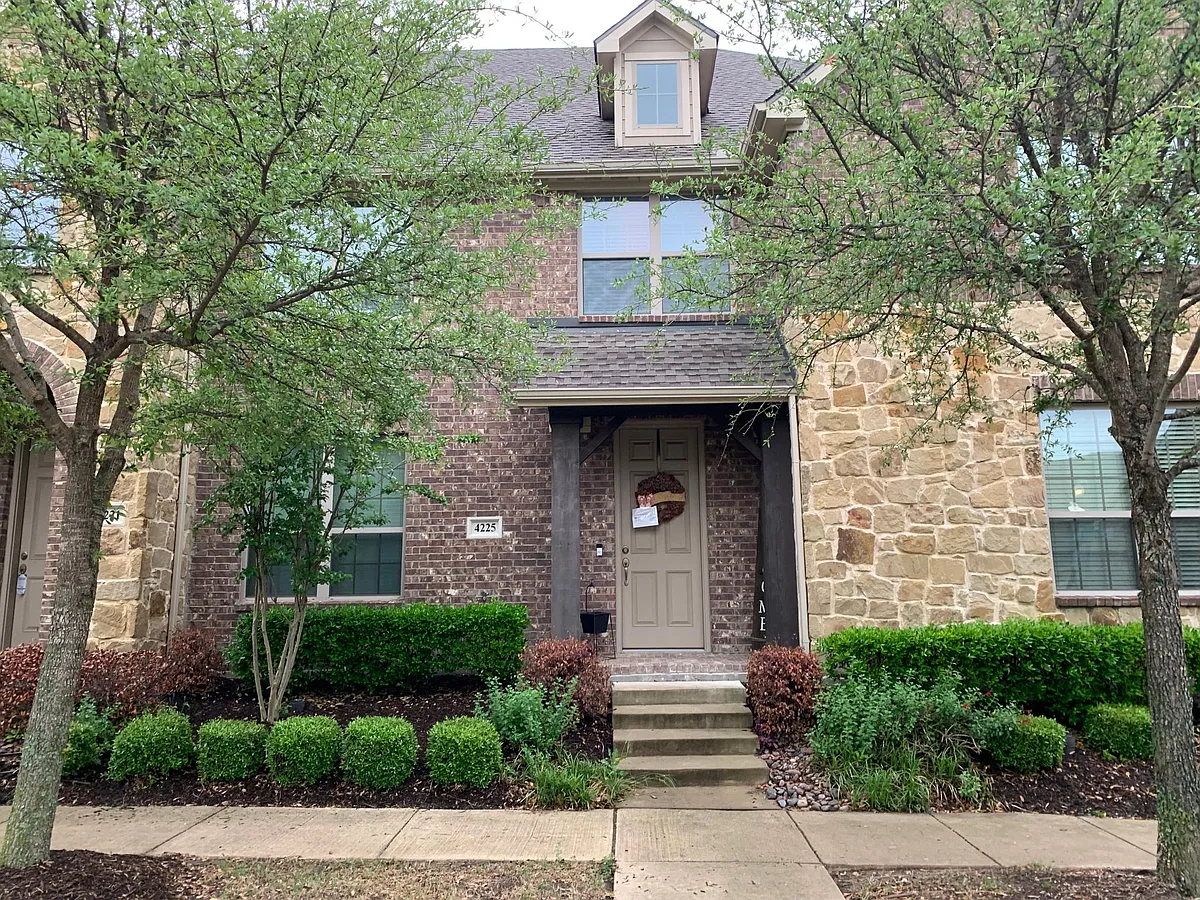 Building Photo - 4225 Blackjack Oak Dr