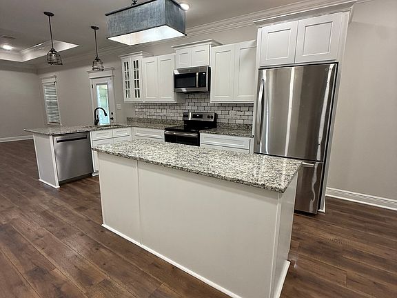 4th image of 431 Kendall Ridge Dr