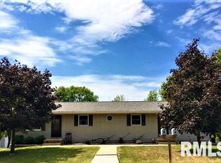 500 Velma St, Washington, IL 61571