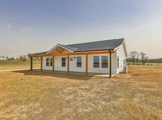 1100 Farm Road 1180, Aurora, MO 65605