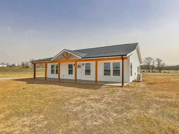 1100 Farm Road 1180, Aurora, MO 65605