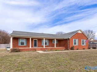 24951 Craft Rd, Athens, AL 35613