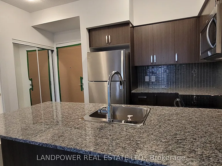 1603 Eglinton Ave W #516 — Photo 8