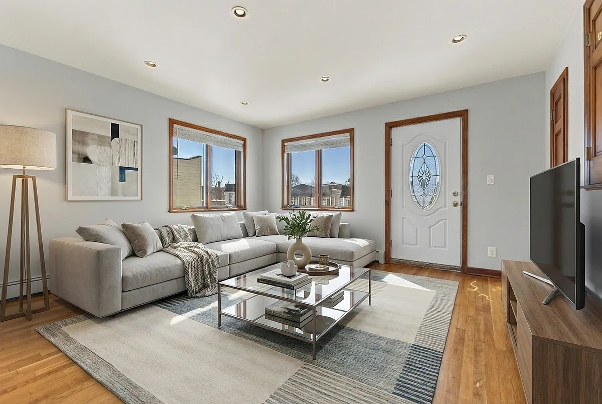 Building Photo - 60-63 60th Ln #3