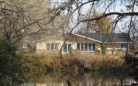 105 Bell Ave