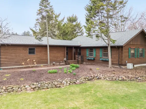 N8687 Firelane #7, Menasha, WI 54952