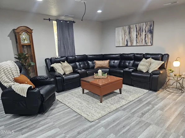 2849 McNally St, Bismarck, ND 58504