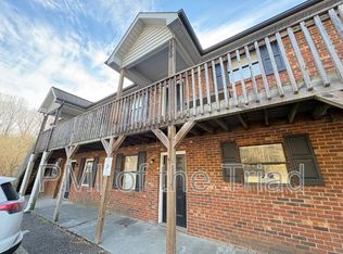 1600 Oak Croft Ct APT A, Winston Salem, NC 27107