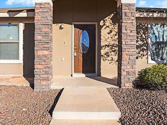 4th image of 4032 Hueco Valley Dr