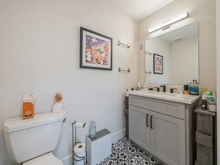 520 Palisade Ave #405 — Photo 19