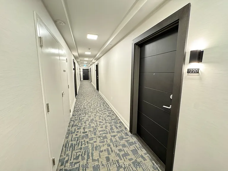 212 King William St #1220 — Photo 3