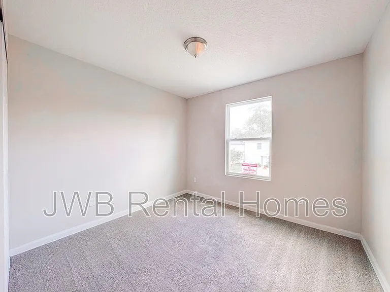 8474 McGirts Village Ln — Photo 9