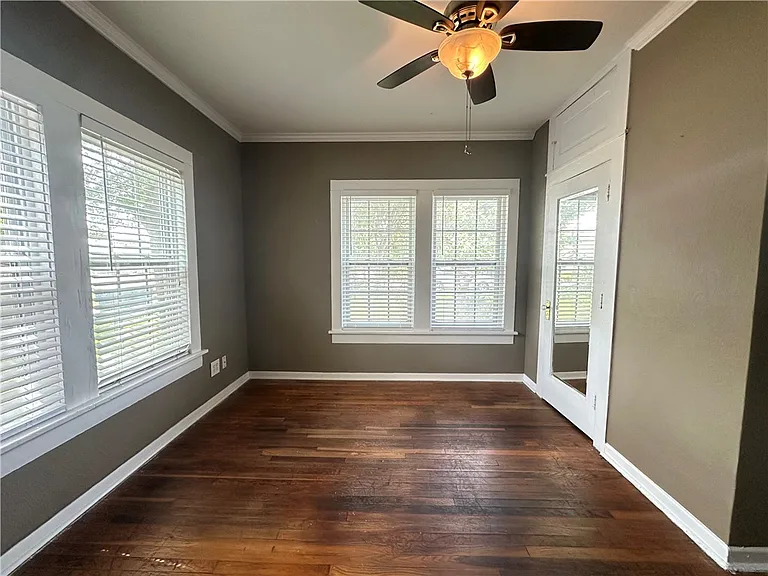 131 Dell Ave — Photo 23