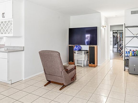 3rd image of 47 Vista Gardens Trl APT 203