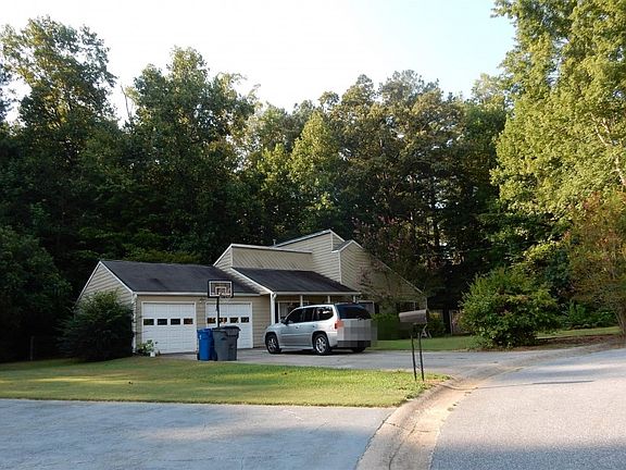 3rd image of 3599 Creekwood Ln SW
