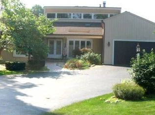 6411 W 123rd St, Palos Heights, IL 60463